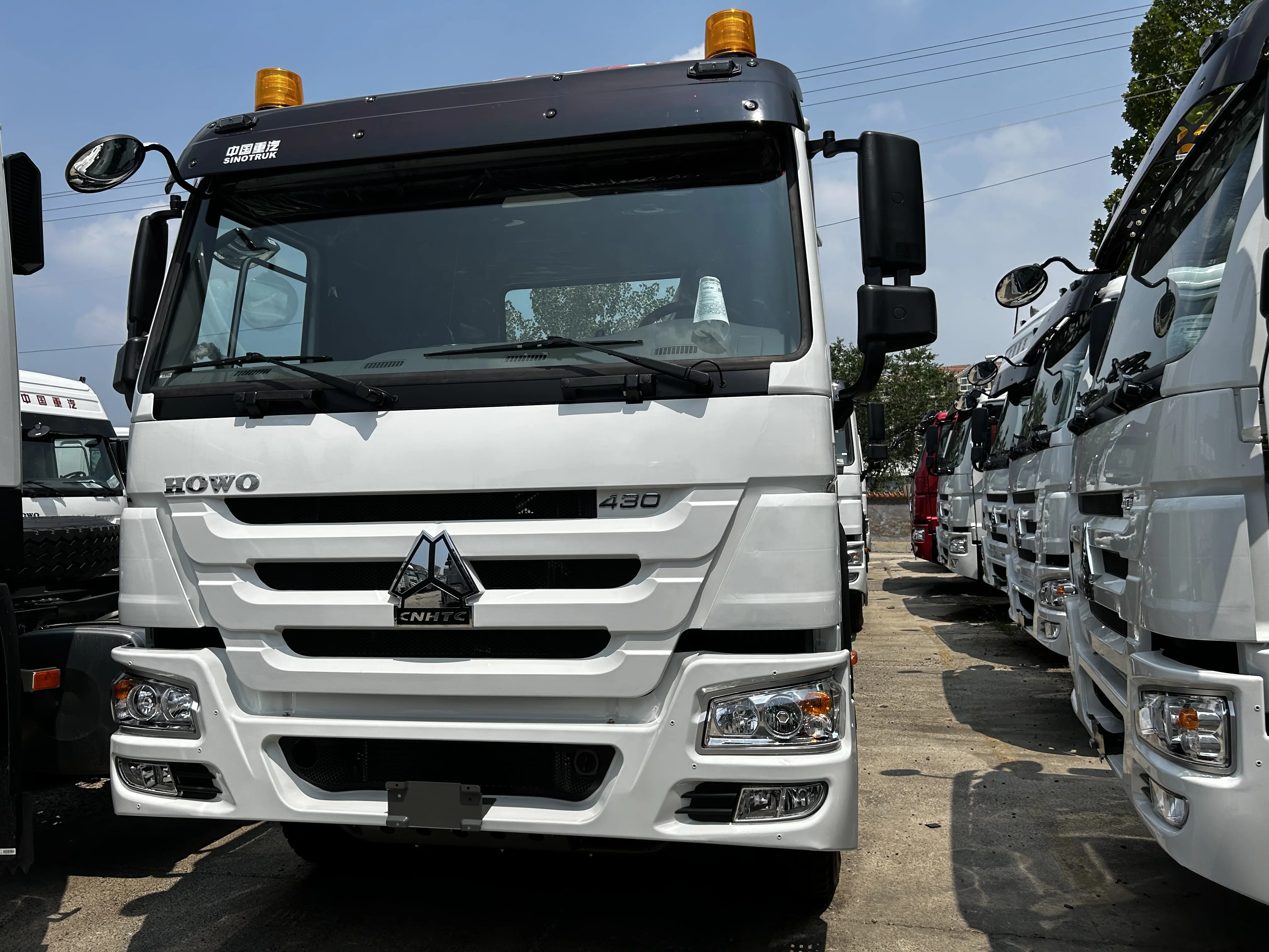 China Factory Best Seller Sinotruk Howo 6x4 Tractor Truck Euro 2 Tractor Truck For Sale