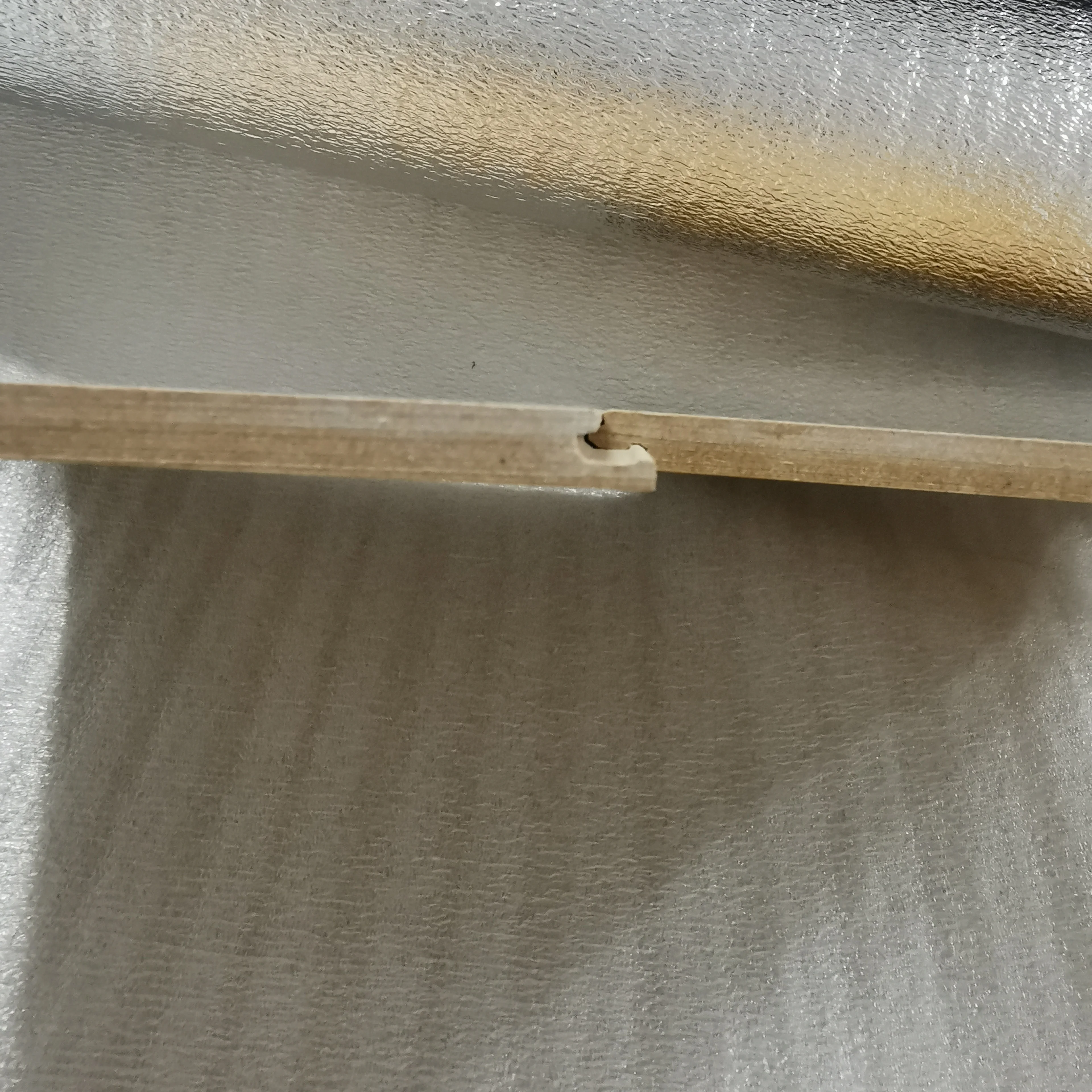MgO Waterproof and a Grade Fireproof Anti Scratch Environmental Friendly Laminate Flooring