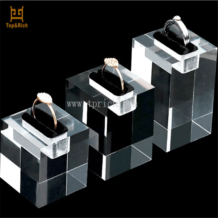 Clear Plexiglass Finger Ring Display Acrylic Jewelry Display Block