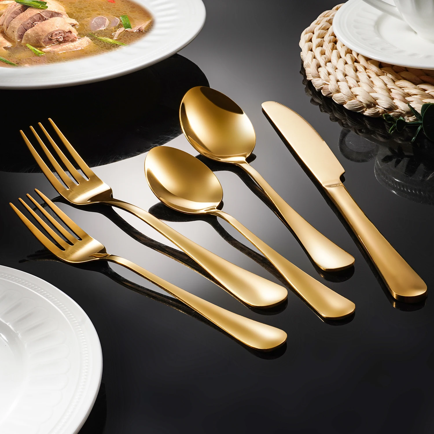 QZQ Kitchen Silverware Luxury Knife Forks Spoons 5 Pieces Wedding Cubiertos Stainless Steel Bulk Gold Flatware Set