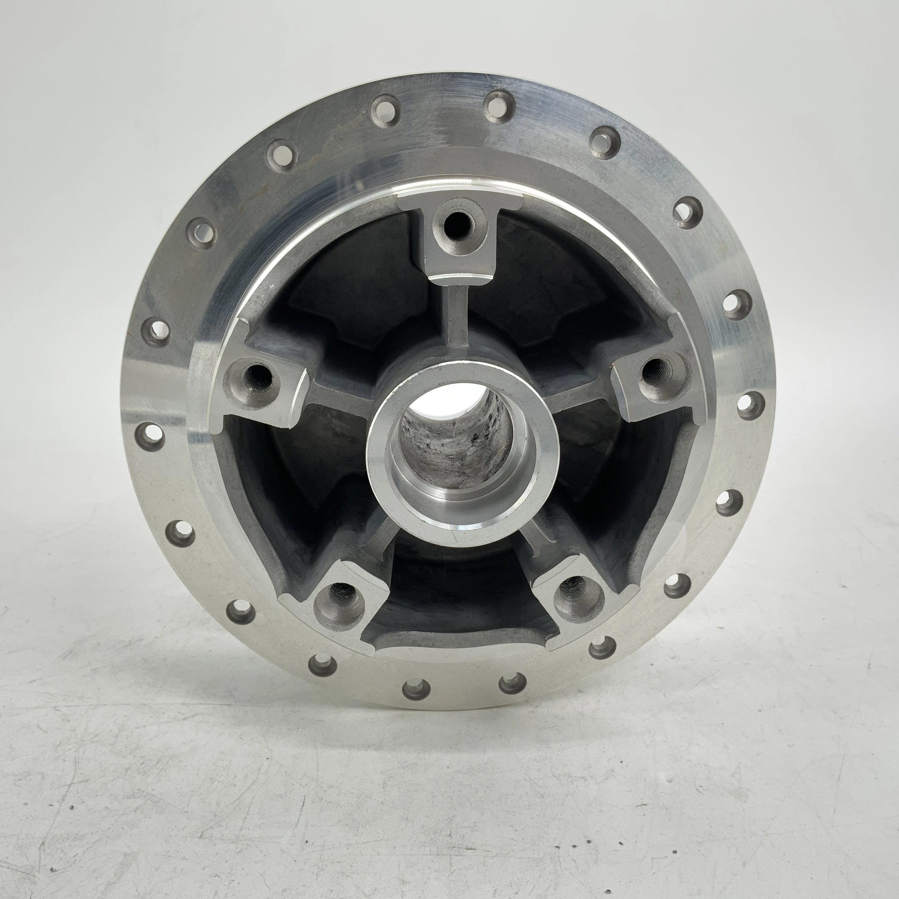 Aluminum CNC Motorcycle Wheel Hub For LC150 Y15 ZR Die Cast Motorcycle Wheel Hub JUPITER MX