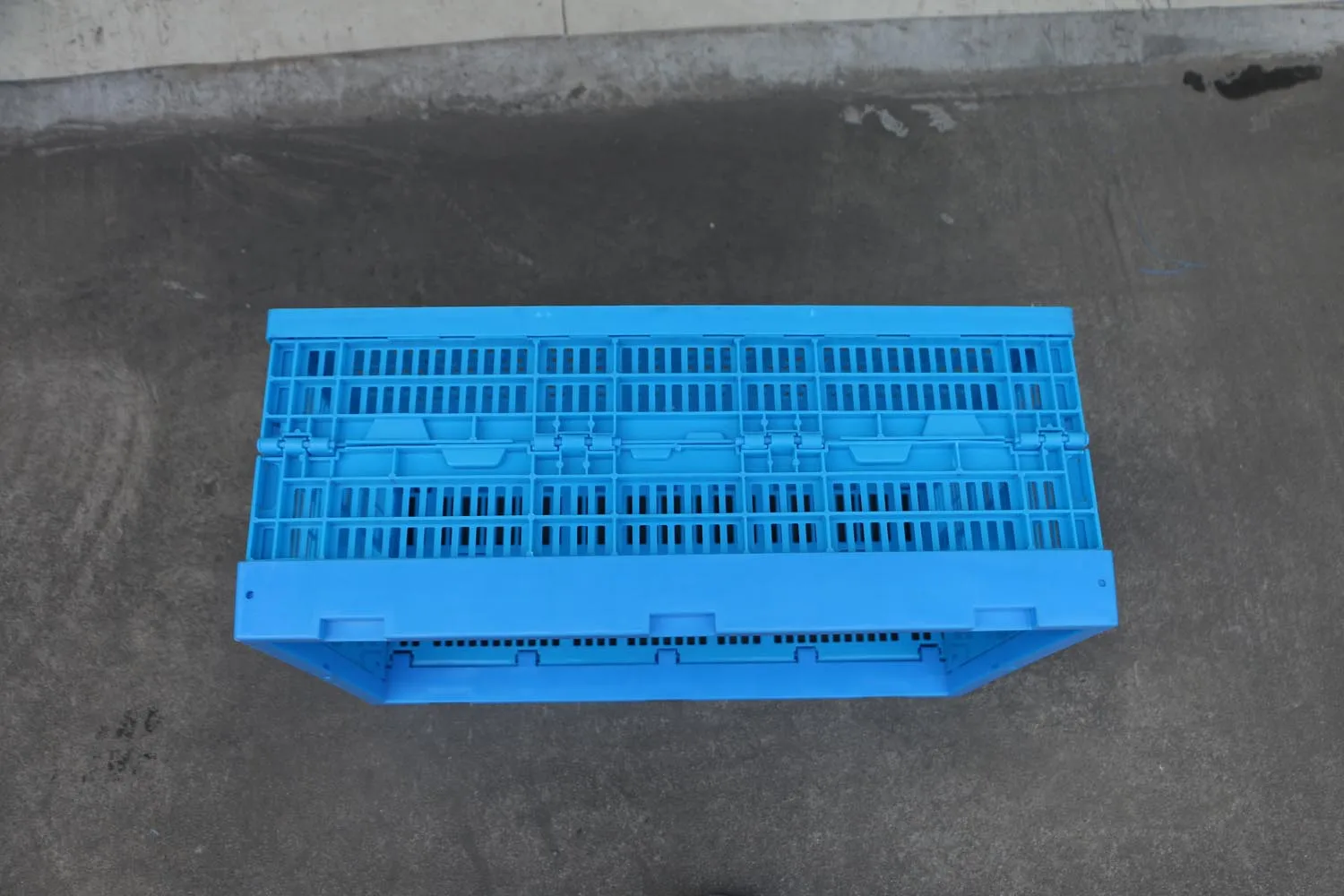 NEXARA 590*395*240mm Foldable PP Plastic Crate Solid Box Storage for Warehouses Hot Sale Series