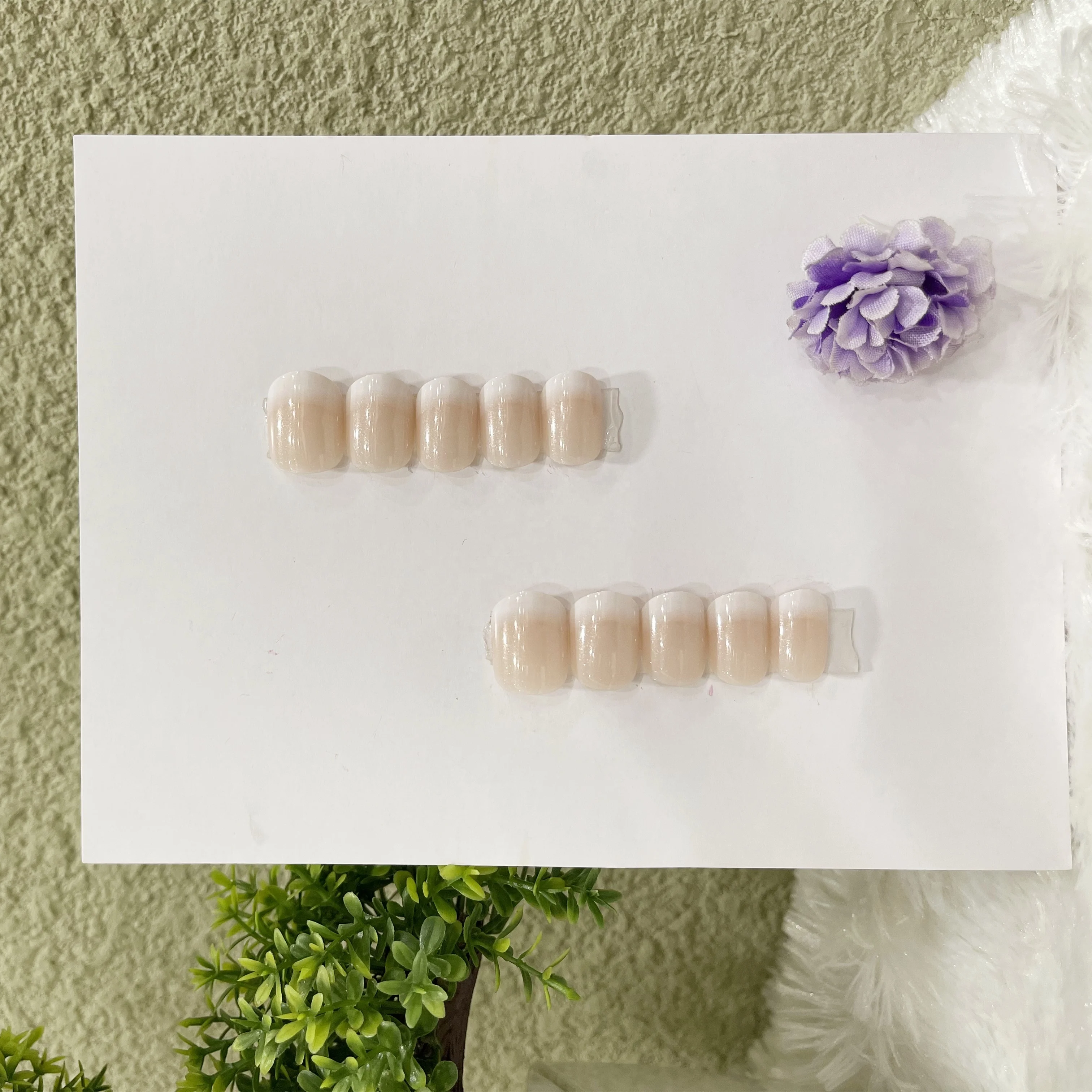 24pcs artificial nails french ombre glitter shinning nails for girls and women