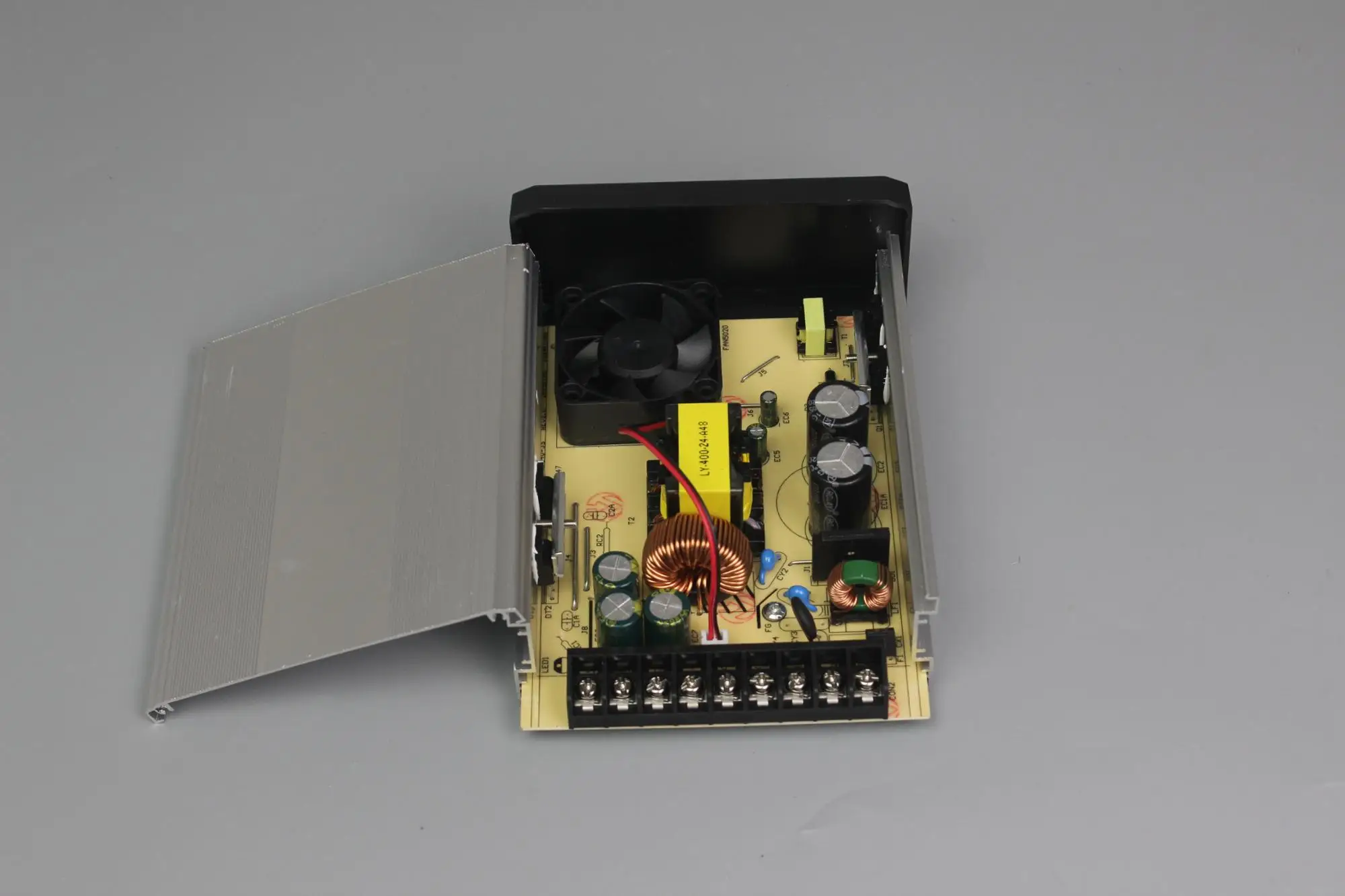 Hot Sell China Factory 5 12 24V 60 to 400W Rainproof Power Supply