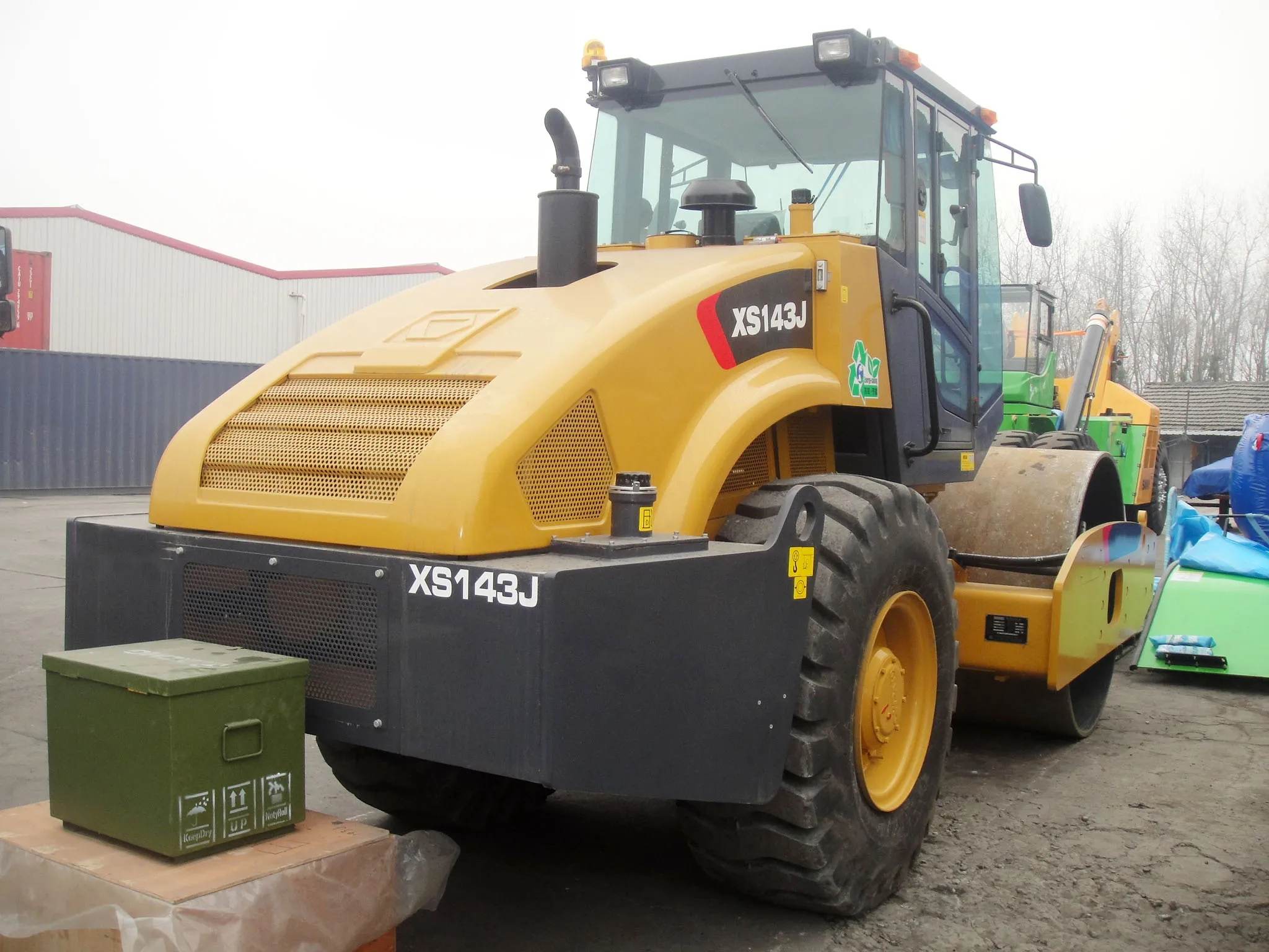 Hot Sale XS143J Road Roller Single Drum Vibratory Roller 14Ton for Promotion