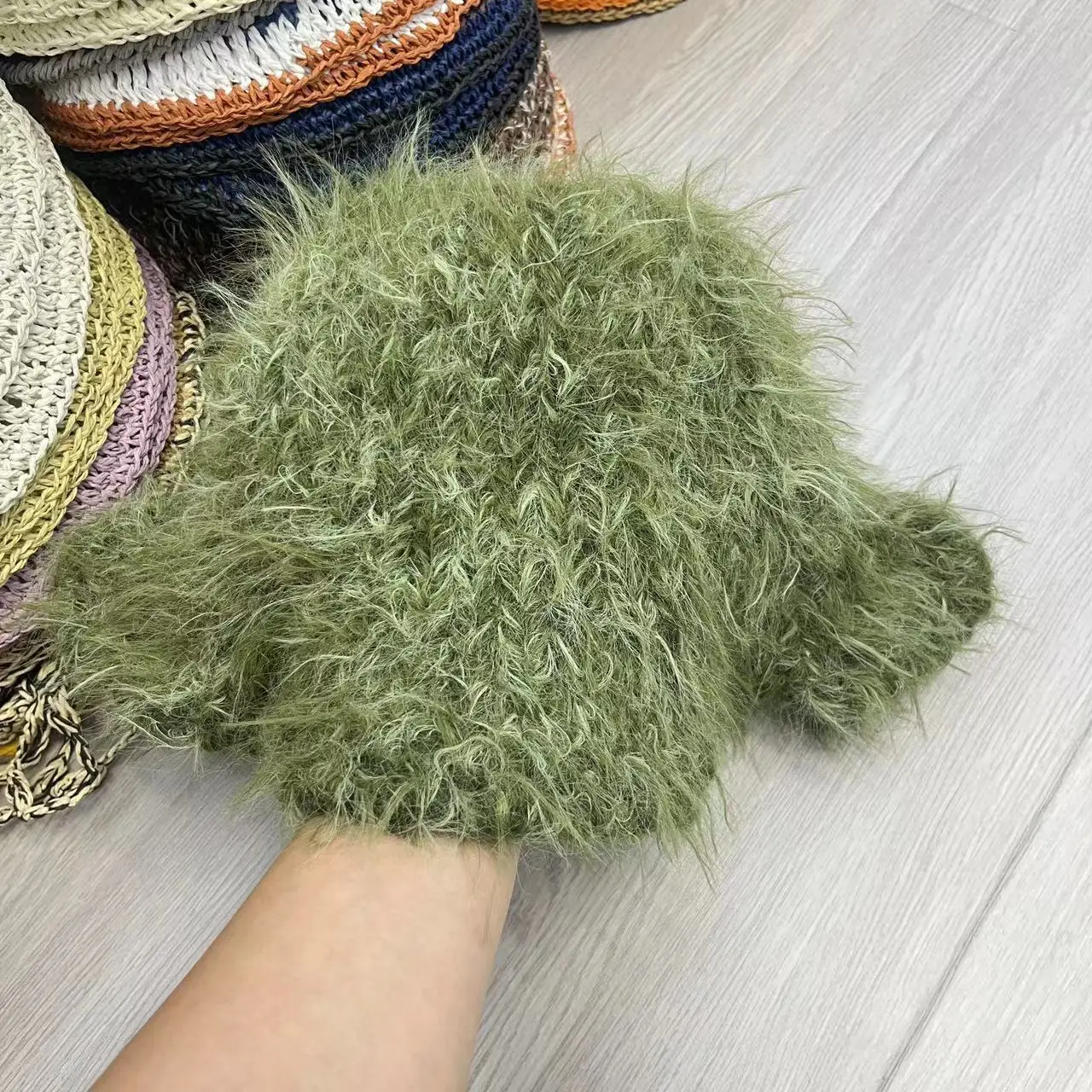 Dropship agent usa vendor winter autumn new design knitted fuzzy warmly cute women hats