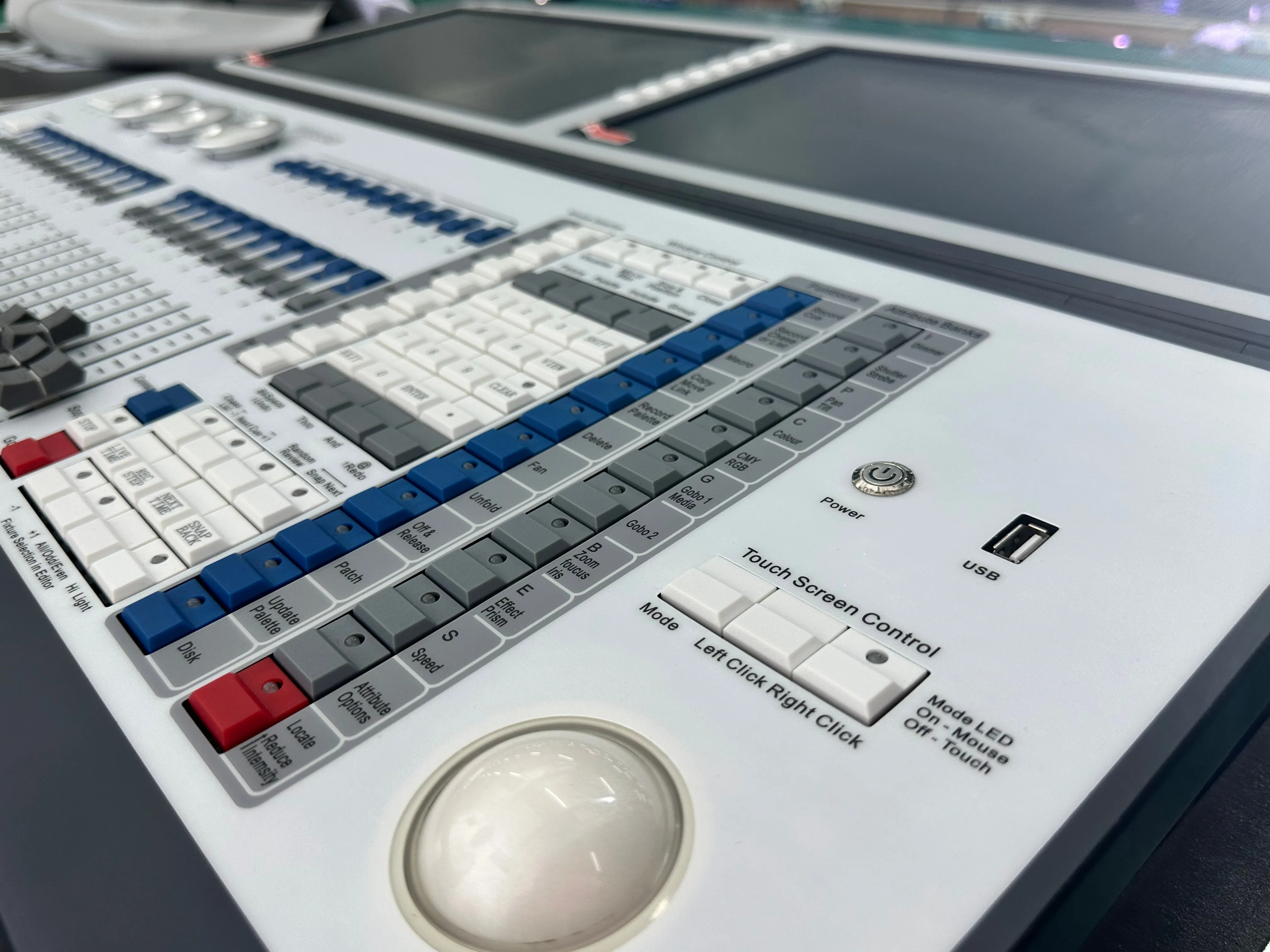Сценический свет Dmx консоль с 2 экранами DMX Tiger Touch Plus контроллер бесплатным чехлом