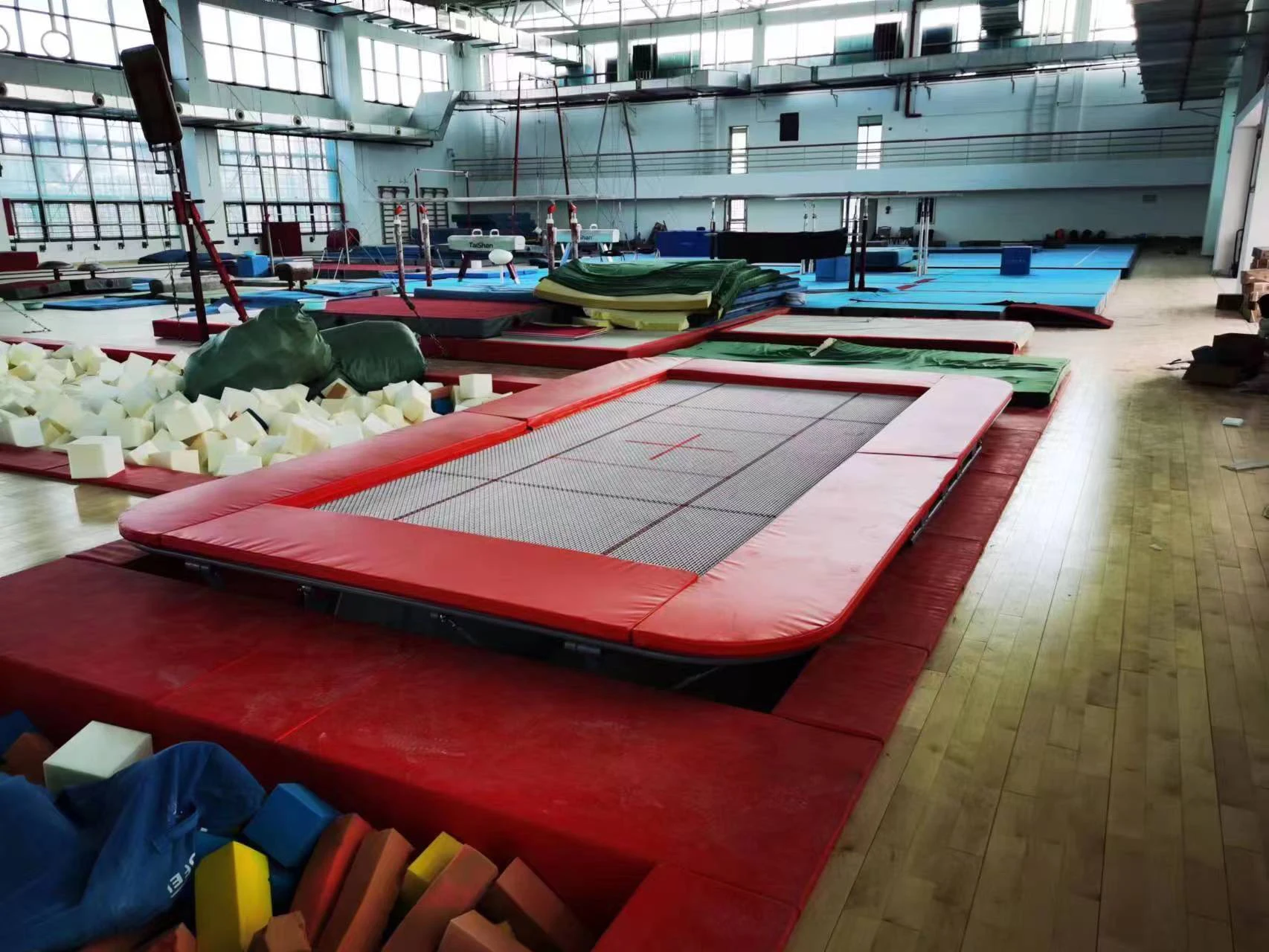 Professional Thickening Trampoline Outdoor Sports Fitness Jumping Bed Acrobatic Gymnastics Elastic Mesh