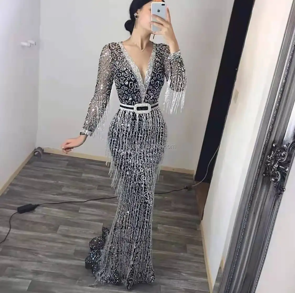 J&H 2022 new design high quality deep v neck sexy cocktail dresses ladies elegance sequin fringe mermaid evening gown