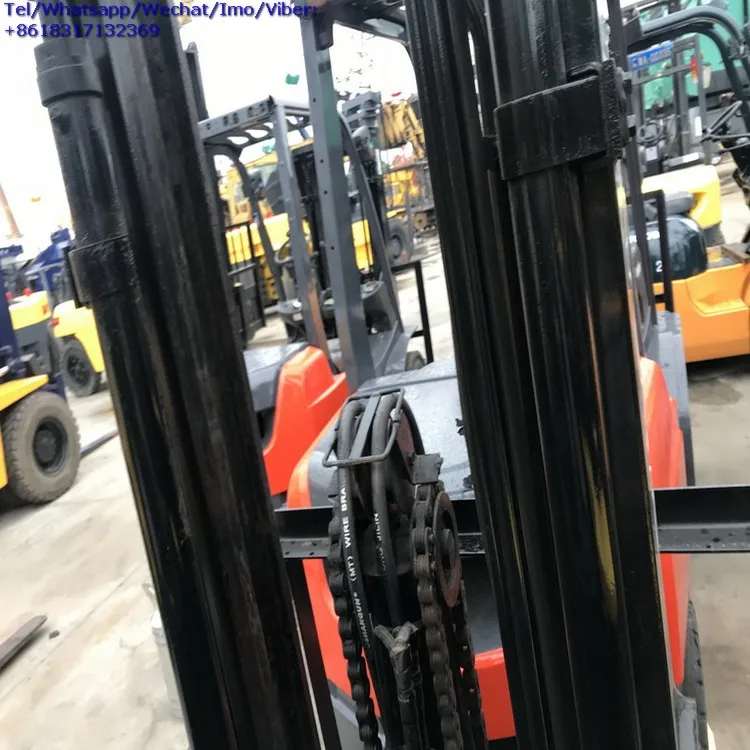 Cheap Price Used TOYOTA FD30 3 ton Forklift With 3 Stages Mast