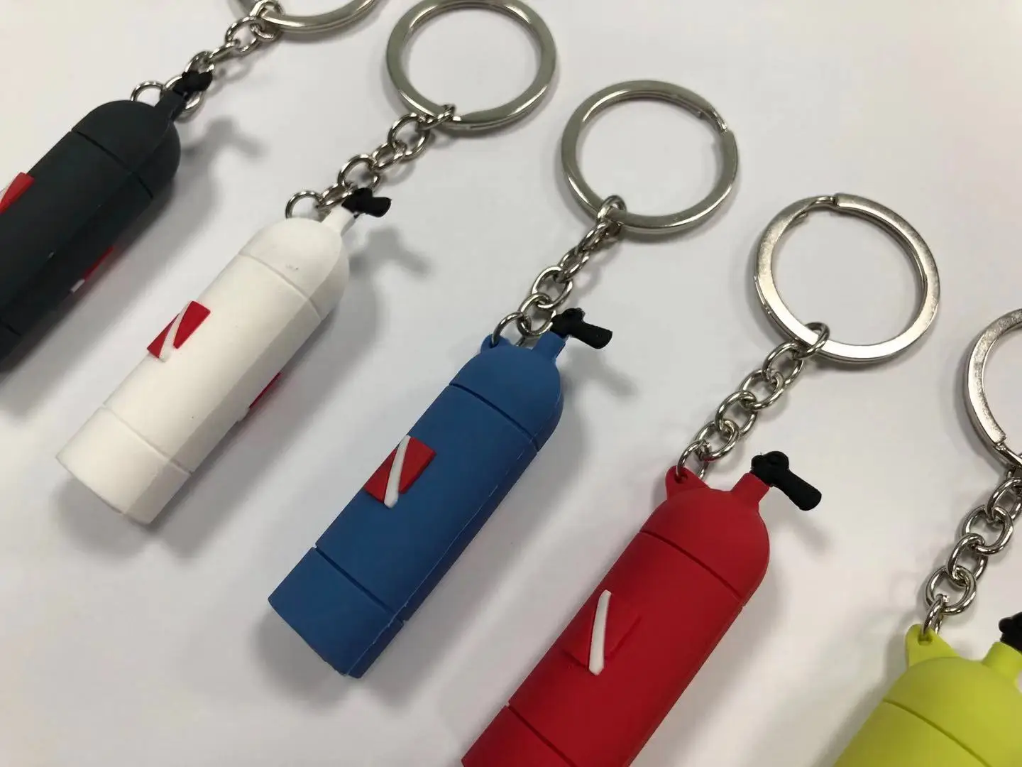 Tank shape keychain for diving accessories 6.5*2cm