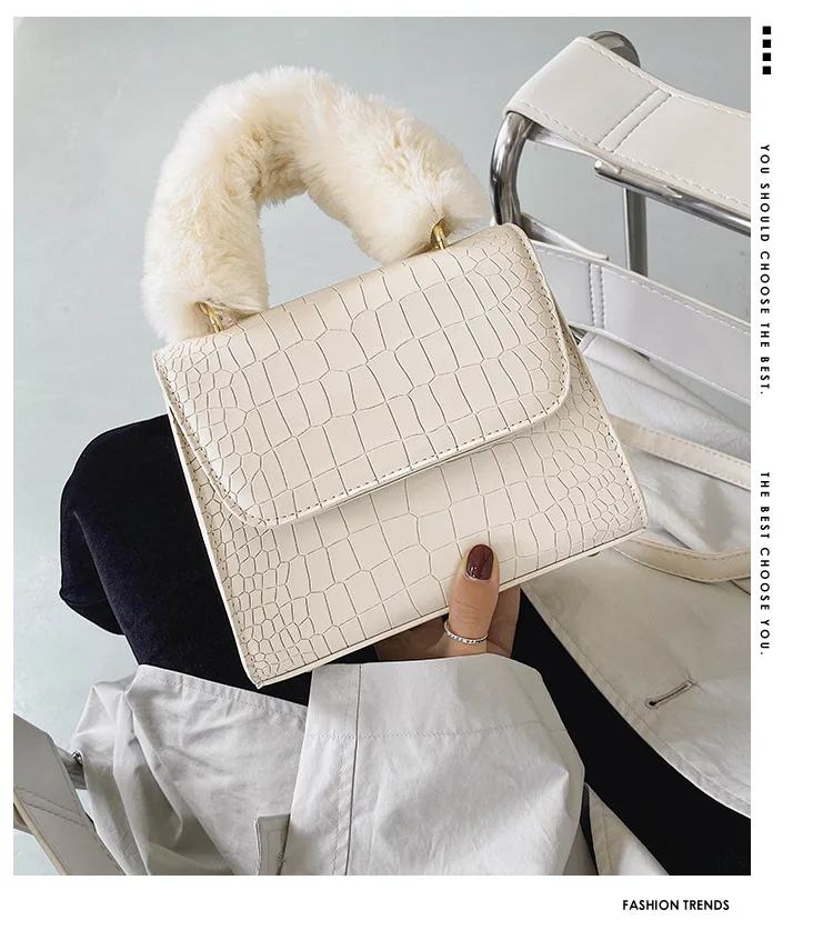 
Autumn And Winter Plaid Handbag Fashion Fluffy Shoulder Bag Korean Style Shoulder Bag Small Lady Fashion Chain Crossbody Bag 