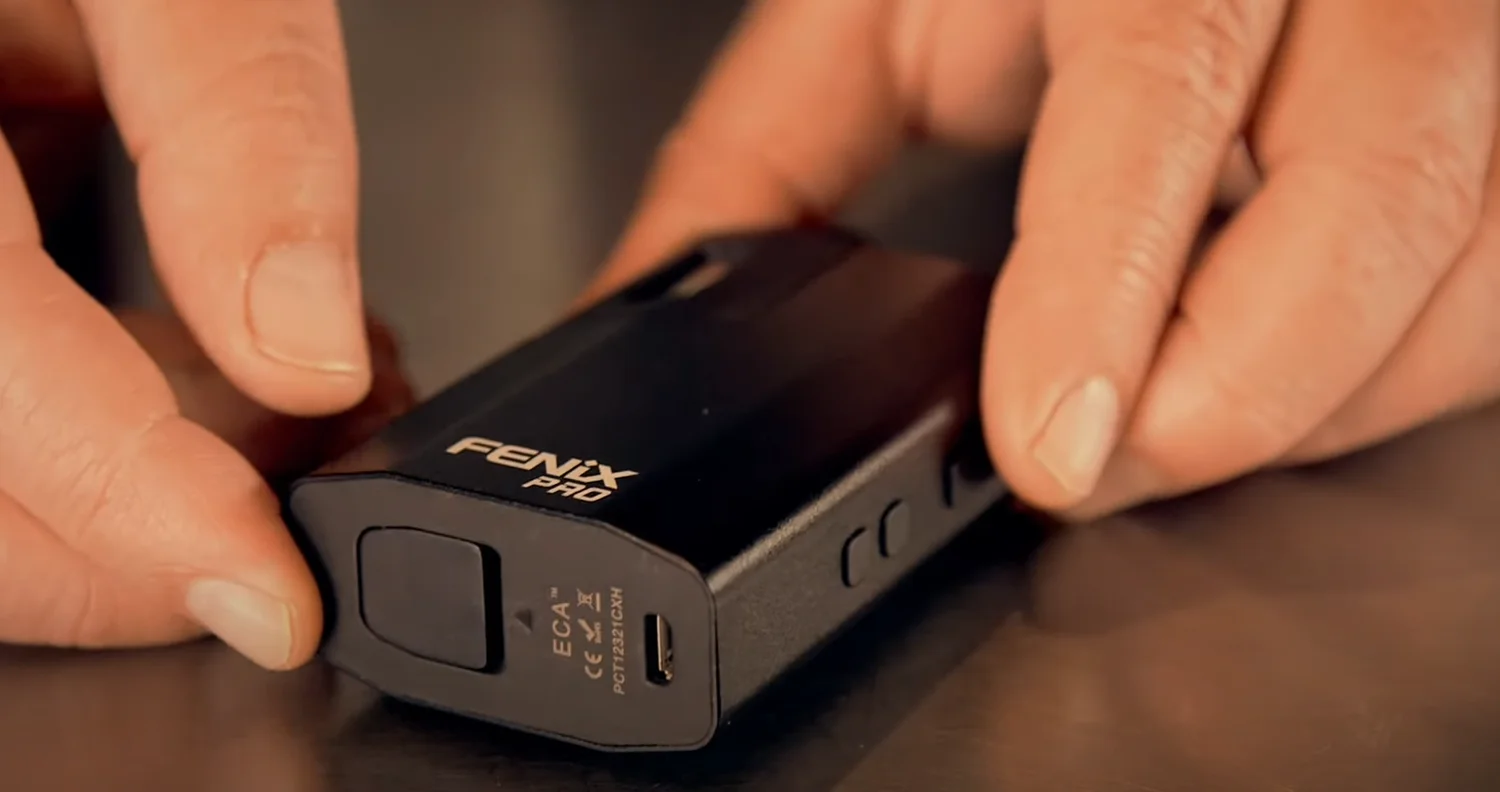 
US Popular Patent Fenix Air Convection Vaporizer 2021 New ECA Technology Herbal Vape Portable Dry Herb Vapor Pen 