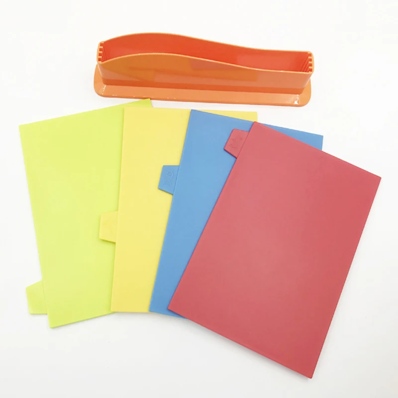 Hot Sales 4PCS PP Plastic Chopping Board Set With Bracket Four Color Raw And Cooked Plastic Chopping Board Cutting Board