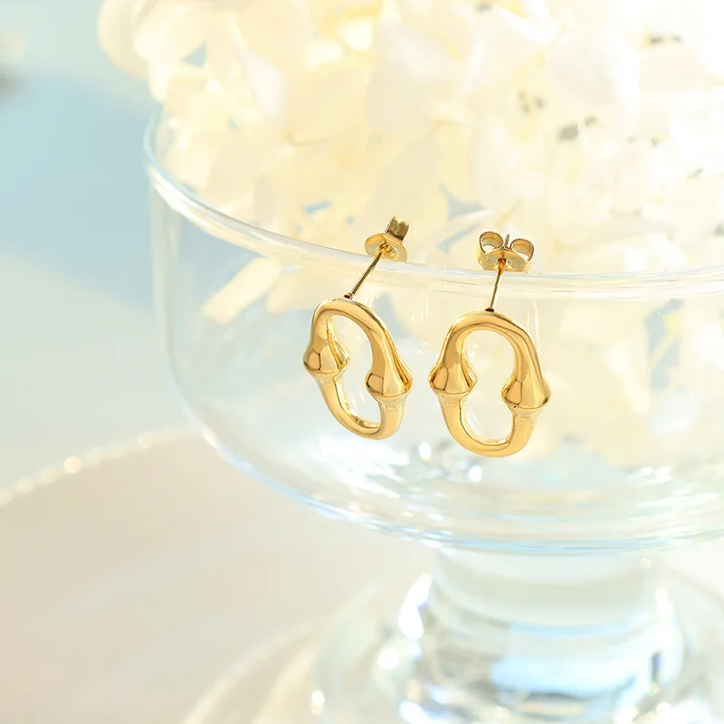 High Quality Oval Horseshoe Shaped Earrings Design Personalized Fashion Earrings For Women