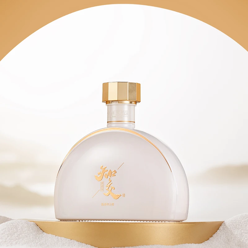 Wholesale Alcoholic Beverages Drink Flavor Sauce Fragrance Chinese Baijiu Liquor