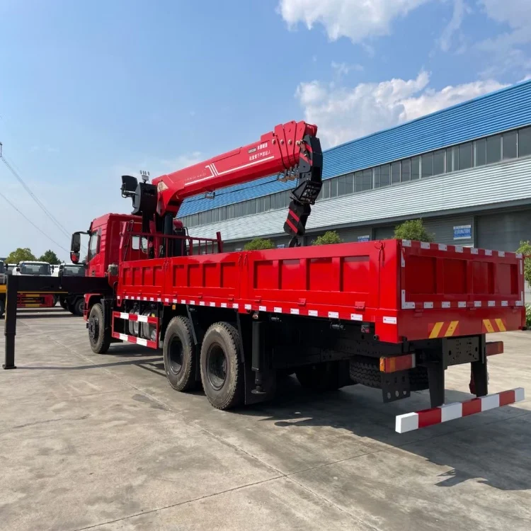 Dongfeng Jincheng High-Power 12 Ton On-Board Truck Crane