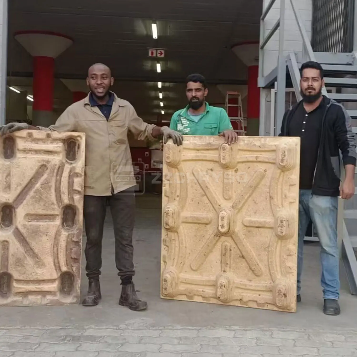 Wood Chip Rice Husk Coconut Shell Pallet Molding Machine 800T