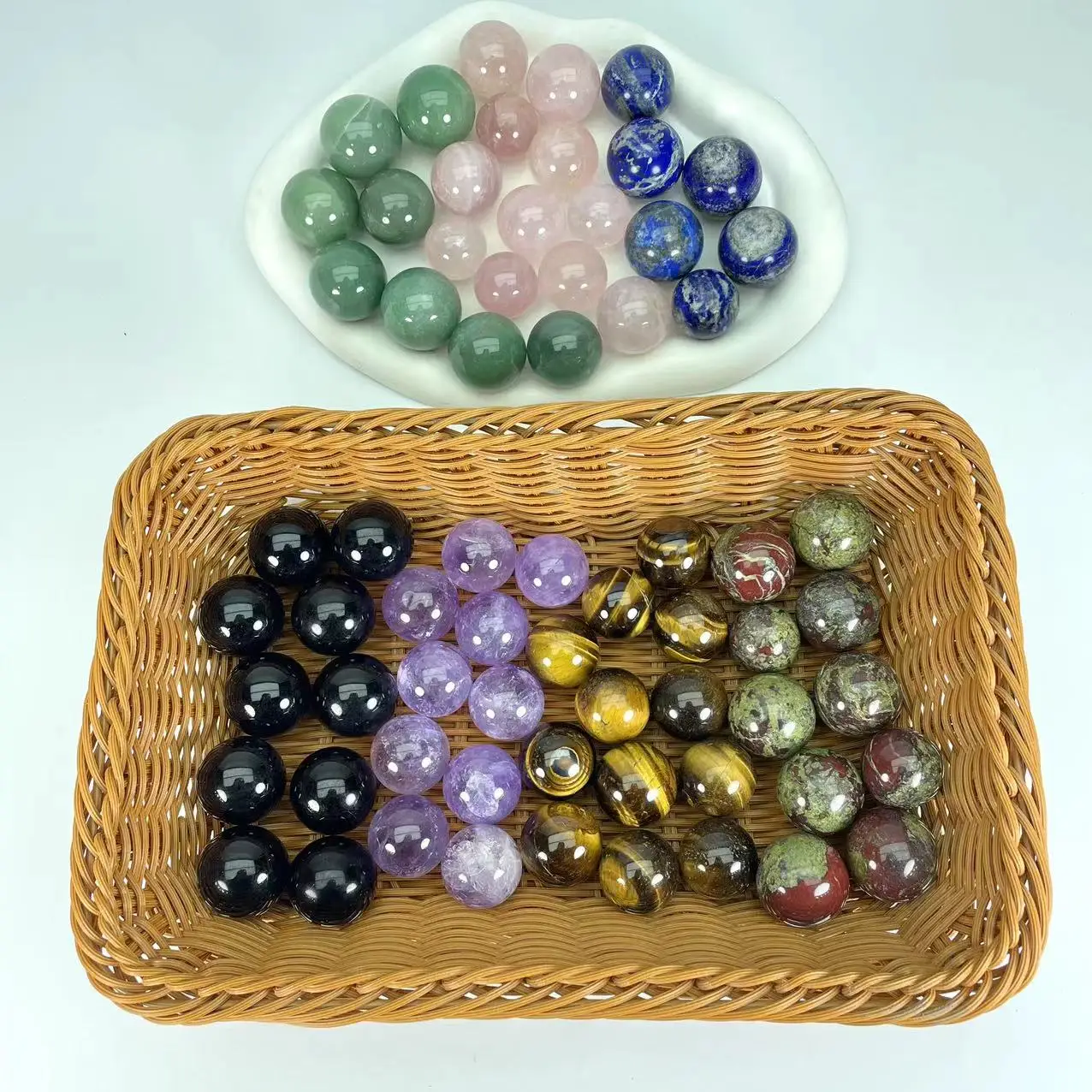 Hot sales 28mm 7 chakra rock high quality healing stones natural citrine  amethyst rose quartz crystal sphere wholesale price
