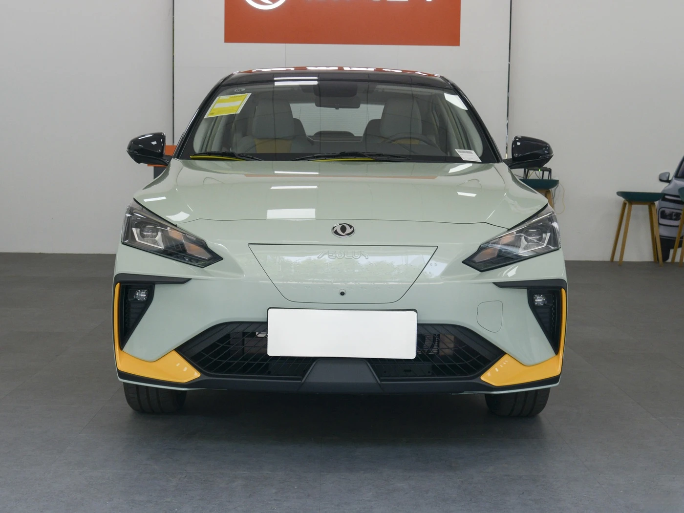 Лучший сервис чистый электрический автомобиль DONGFENG E70 новая энергетическая система контроля давления в шинах динамической сигнализации