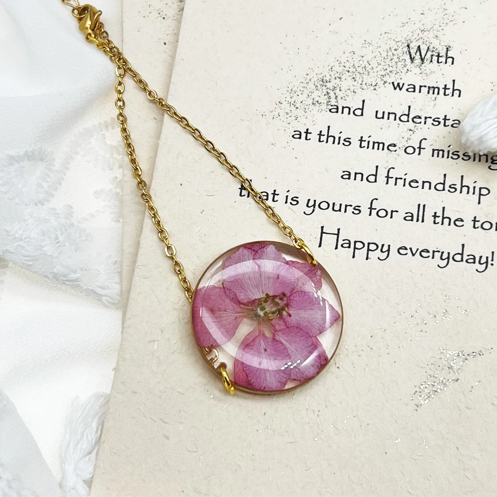 Transparent Crystal  Personalize Jewelry Handmade PendantsNatural Real Pressed Resin Flower Necklace