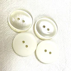 Новинка 2022, популярный размер логотипа, цветные полимерные пуговицы с двумя отверстиями для рубашек