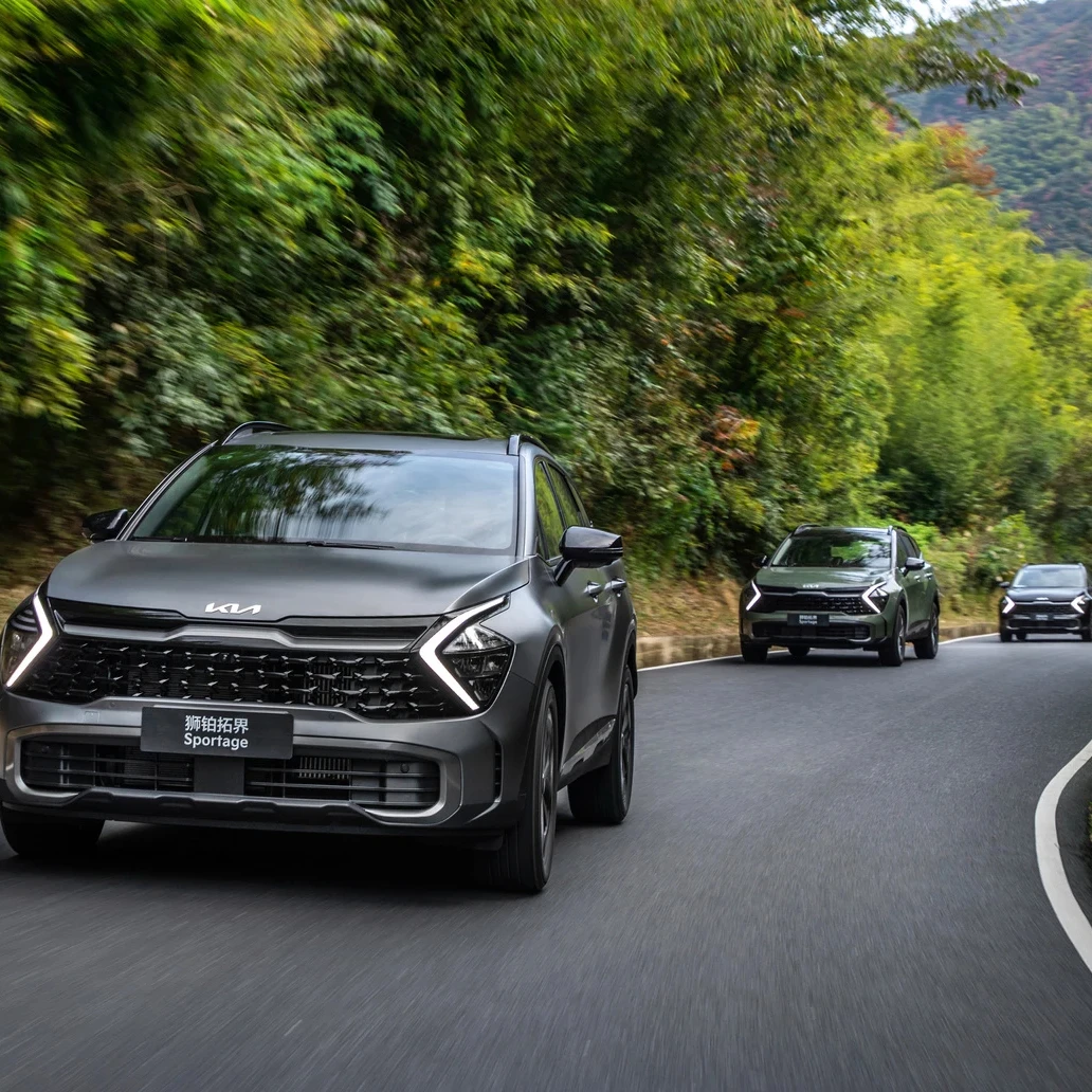 Оптовая продажа дешевые автомобили kia sportage подержанные в Корее новый автомобиль 2023 бензиновый 5 мест дверей наличии Россия