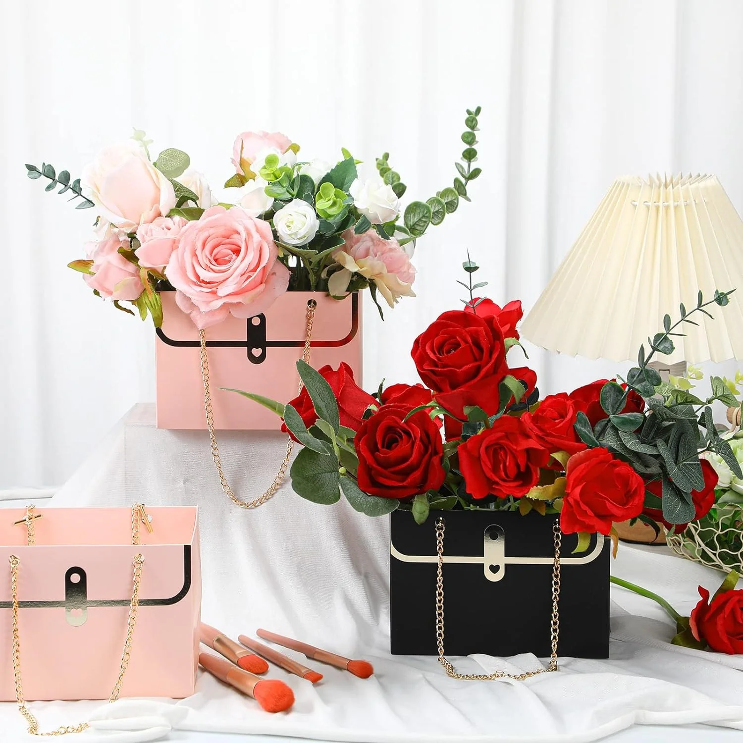 Wedding bouquet flower box with handle, suitable for holiday, party, gift packaging paper bags