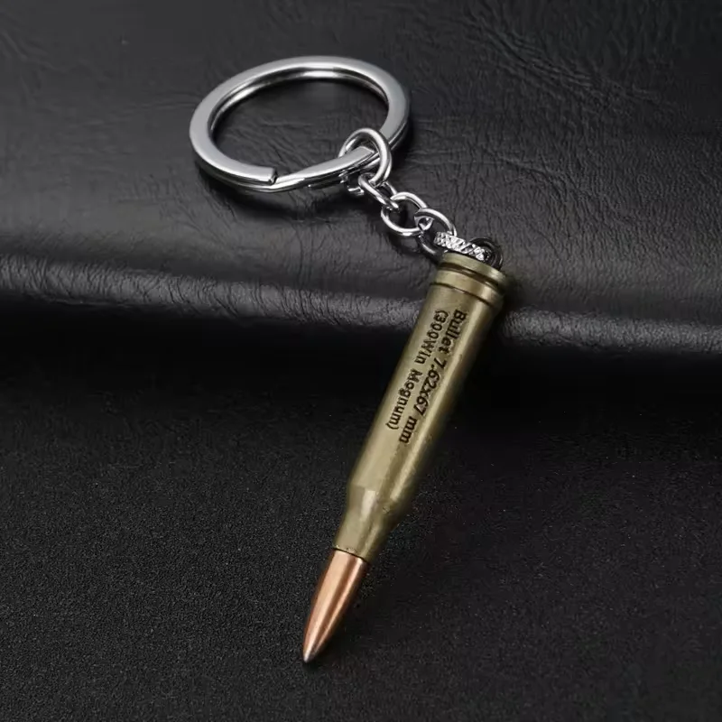 Famous Shooting Game Gun Model Metal Keychain Zinc Alloy Key Chain Mini 98k Pan Model Pendants Car Key Backpack Keyring Gift