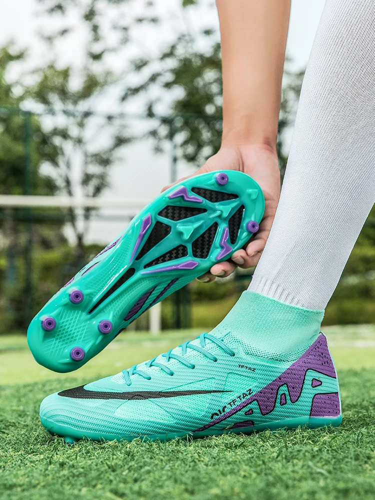 Factory Direct Assassin With Broken Nail Soccer Shoes Male And Female Professional Training Football Shoes