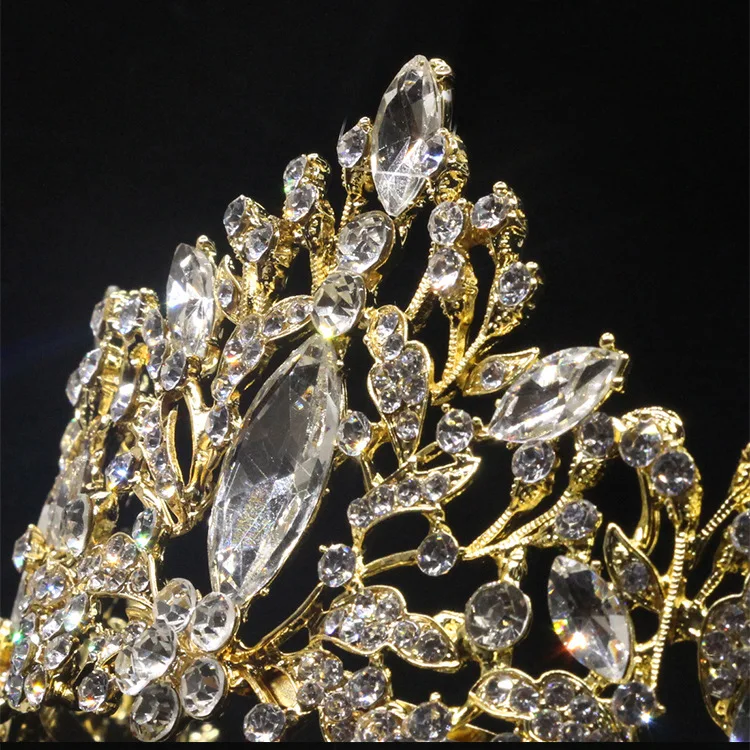 Exquisite Baroque crown hair ornament bridal crown headdress hair band wedding ornament birthday headdress decoration