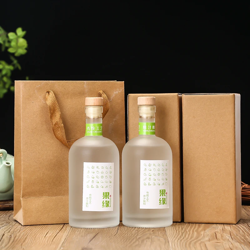 Wholesale Frosted clear 100ml 200ml 375ml 500ml 750 ml unique spirits vodka gin liquor glass bottle with cork or screw cap