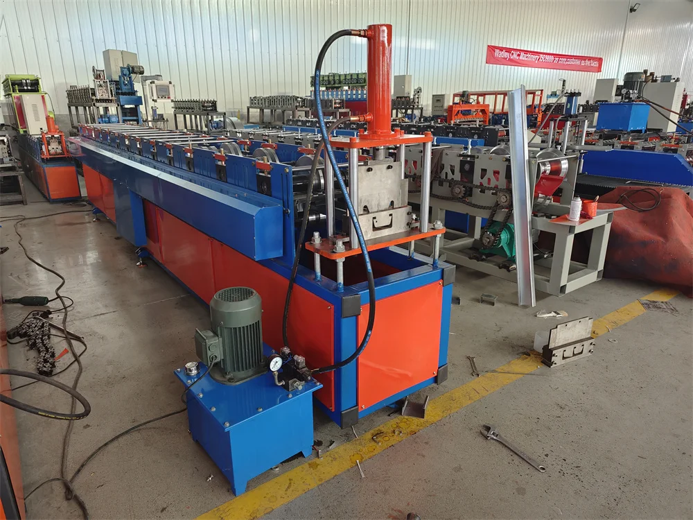 Hot Selling Steel C Purlin Roll Forming Machinery structure C Purlin Making Machine