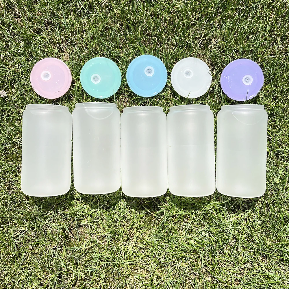wholesale colorful plastic lids for beer shaped 16oz 20oz glass cans and 12oz 15oz double wall can glass jar with straw hole