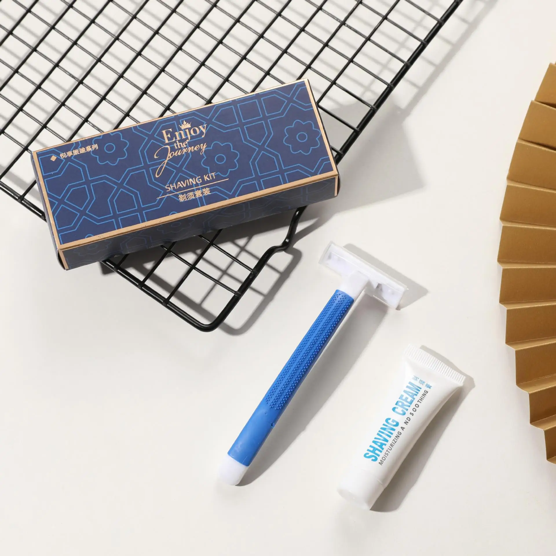 SANHOO Personalized Custom Logo Hotel Amenity Set Packaging Hospitality Supplies Hotel Amenities Toiletries Kit
