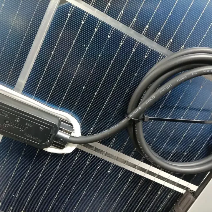 JinKo In Stock Bifacial Solar Panel System 560w 570w 580w Home Solar Power PV Modules