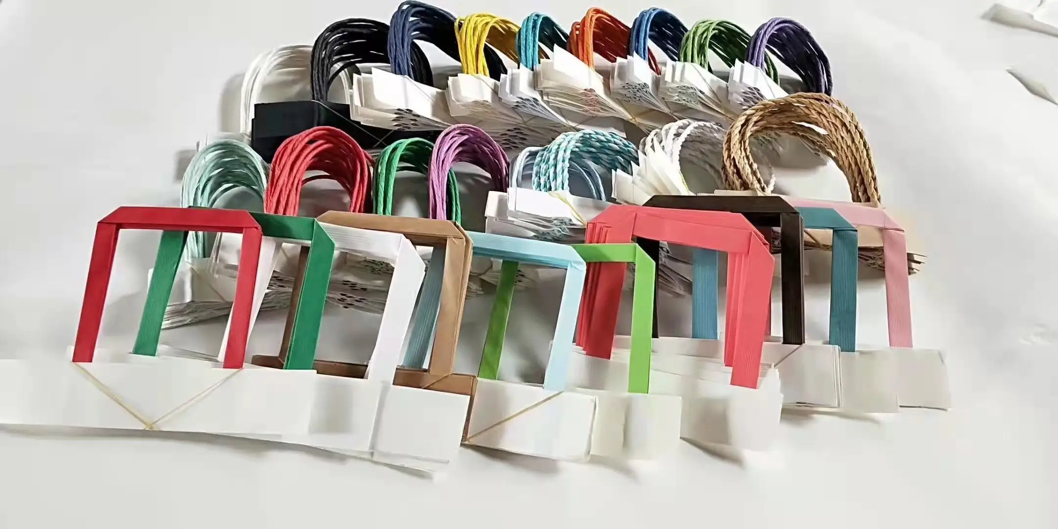 Customized cowhide shopping bag handle with white twisted rope for paper bags