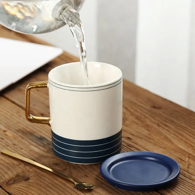 Nordic Creative Ceramic Mug Handgrip Design Gold Handle Spoon with Lid for Office or Party Personalized Logo Printing