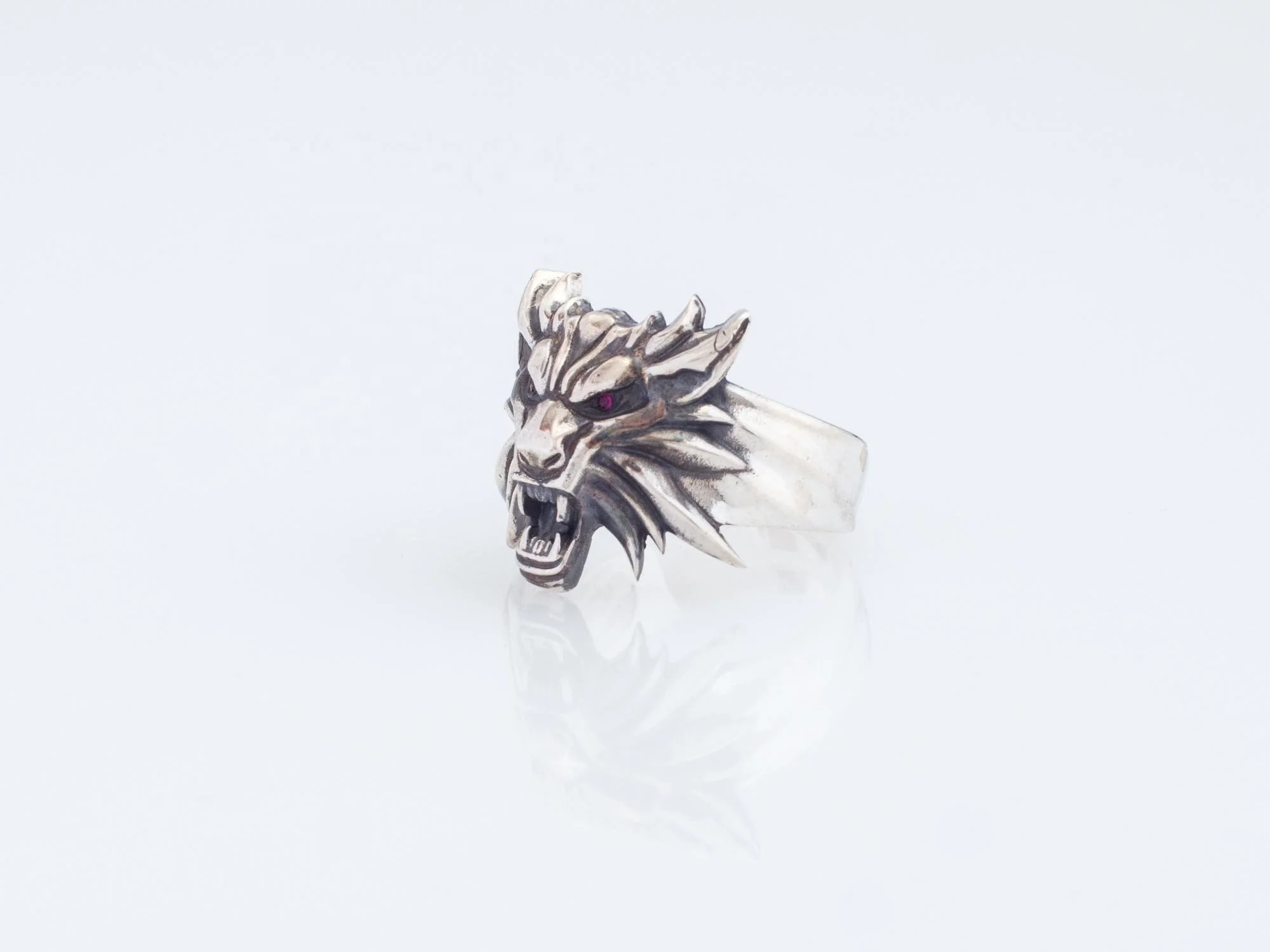 Custom popular engraved animal unique design jewelry bronze antique black old gold plated witcher ring