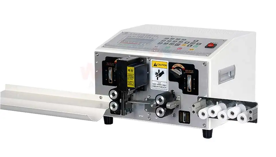 SU-A44 high speed one time four wires cutting stripping machine