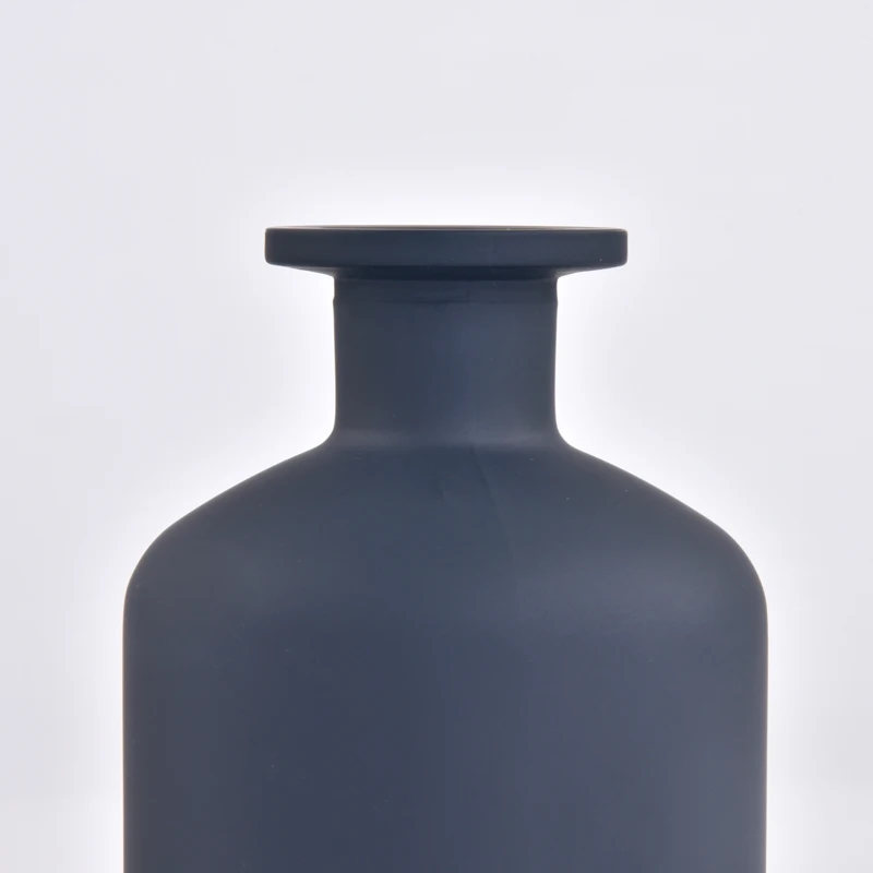 luxury matte black round glass spray perfume bottle for house ornament