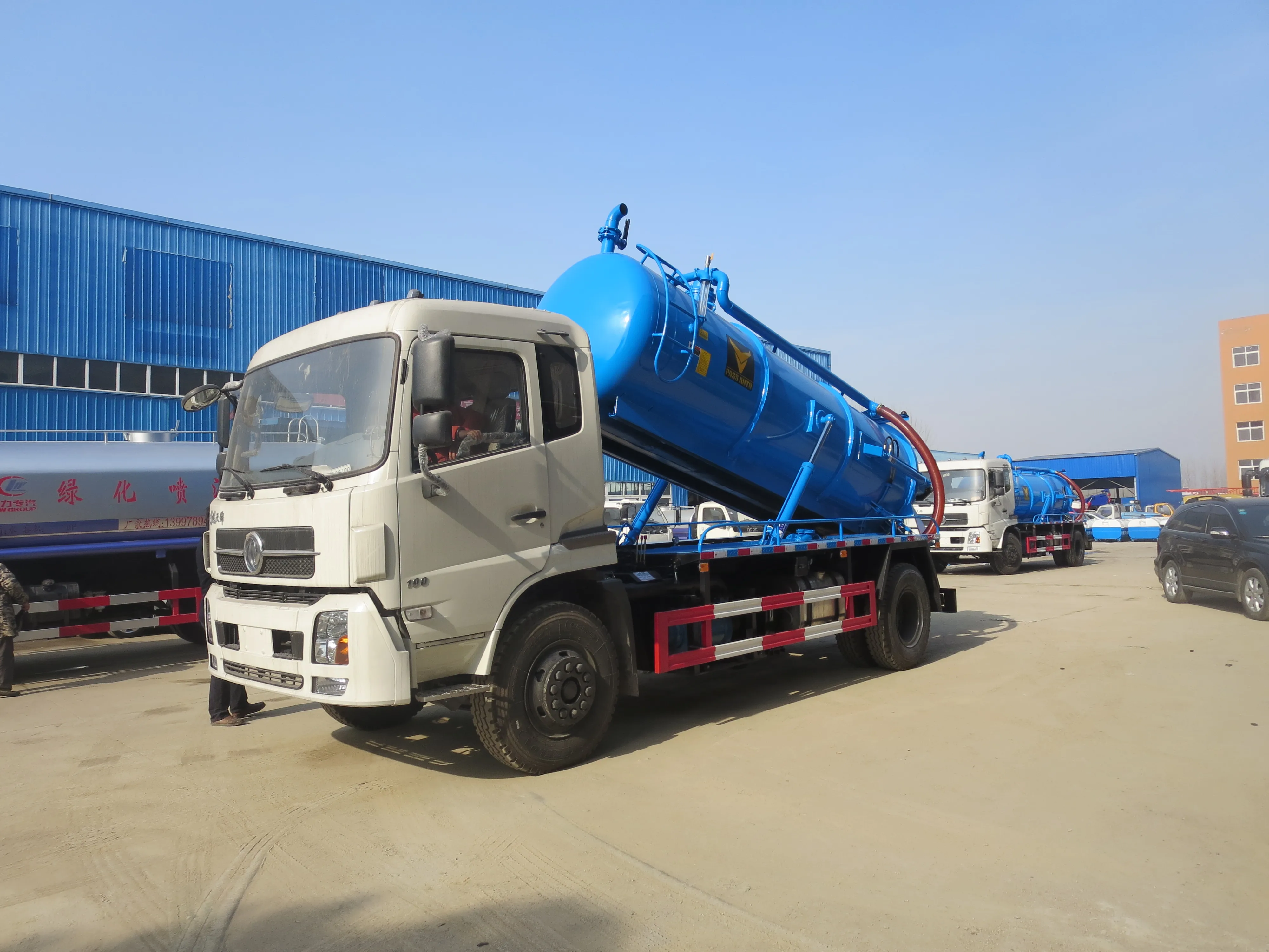 Hot Sales Sewer Septic Tanks 12Tons Vacuum Pump Sewage Tanker Truck