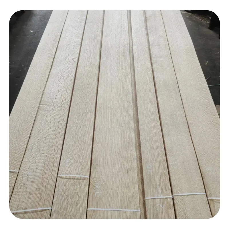Cheap Price  0.5Mm  American Flake Red Oak Veneer  Oak Wood Veneer For Furniture and Veneer plywood