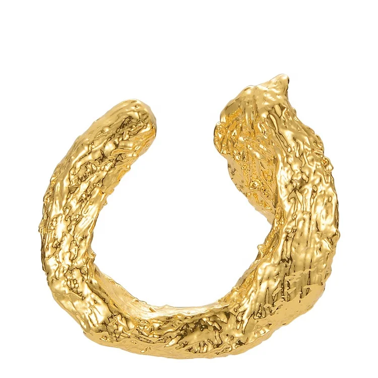 High Quality 18K Gold Plated Brass Jewelry Irregular pleated Ear Clip Curved Single Earrings E211279