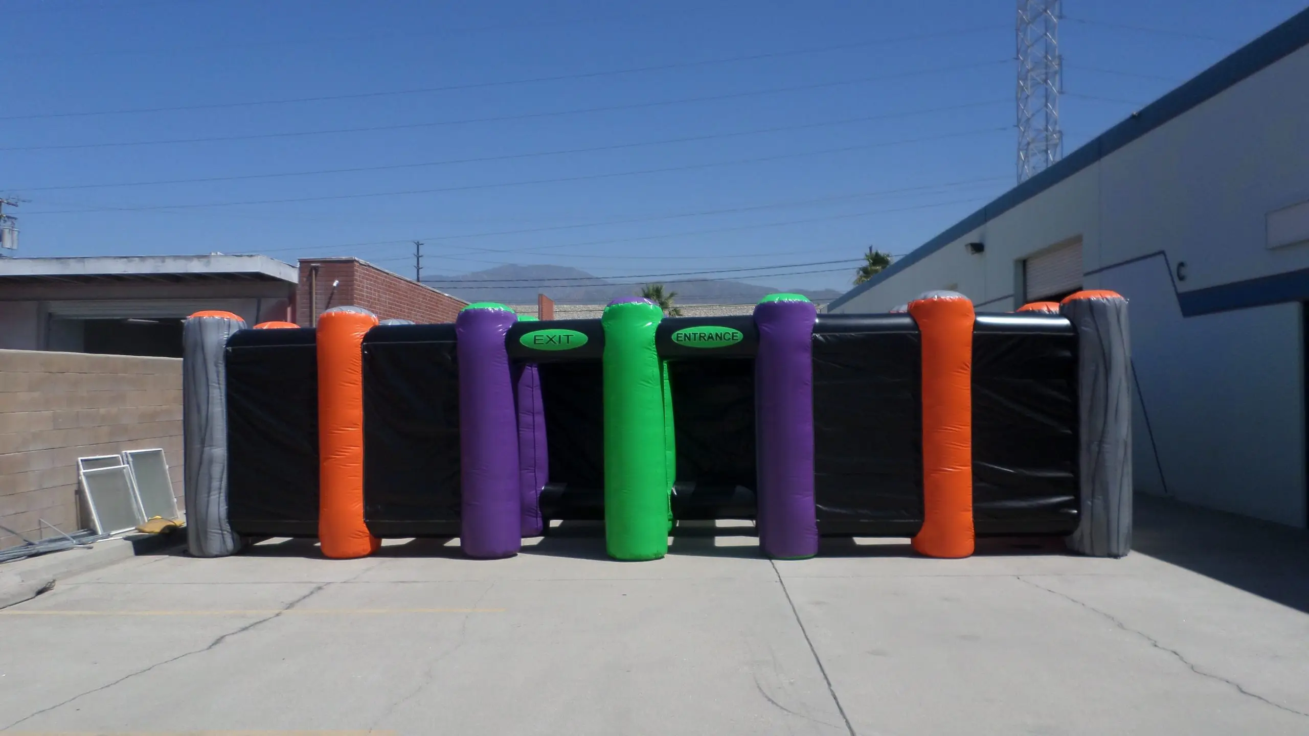 Amazing factory sale big inflatable haunted maze arena sports games inflatables Maze games for adults