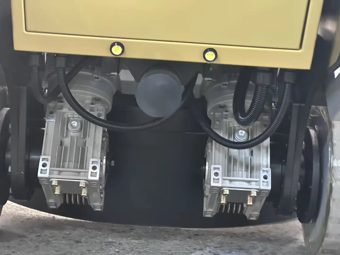 cfs 920 working area  remote control ride on   polishing machine concrete  concrete grinder  with vacuum