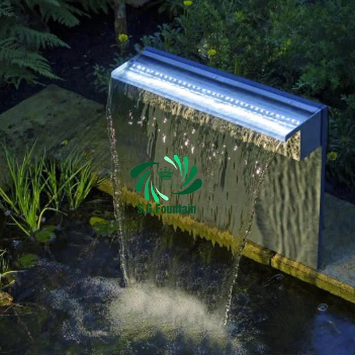 Искусственный водоструйный фонтан настенный водопад под заказ