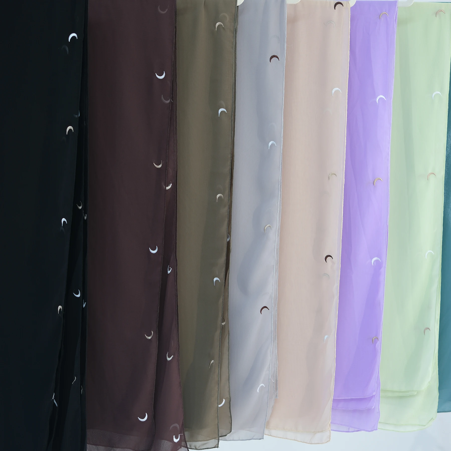 Loriya Wholesale Custom New Moon Chiffon Hijab Muslim Women Scarf Ramadan HeadScarf Islamic Shawls