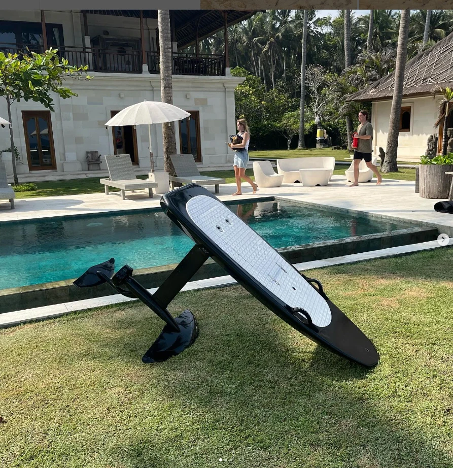 Customized Efoil Full Carbon Electric Hydrofoil Motorized Surfboard for River Lake Sea Ocean