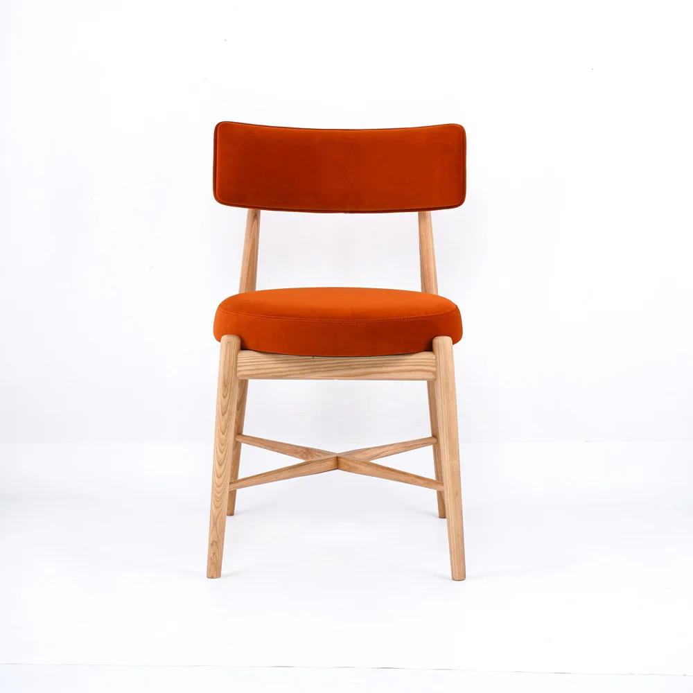 Juncheng Furniture Factory directly sells modern luxury dining chairs solid wood styled cotton iron frame soft bags Nordic style